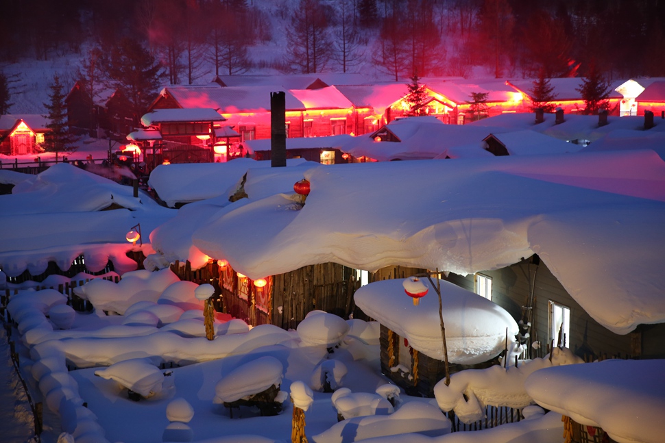 《雪乡》刘汉志.jpg